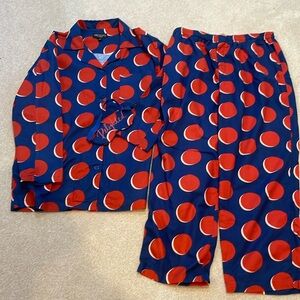 Women’s Tracee Ellis Ross oversized lounging pajamas.